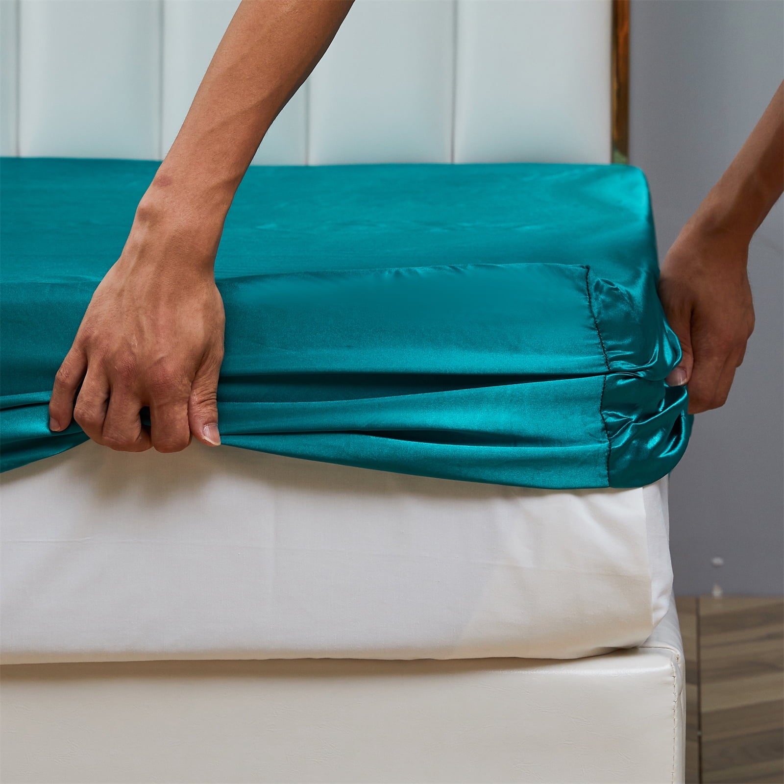 4-Piece Satin Silk Bed Sheet Set, Full – Deep Pocket, Breathable